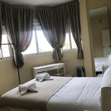 Invecar Holding Apartment Sevilla Bagian luar foto
